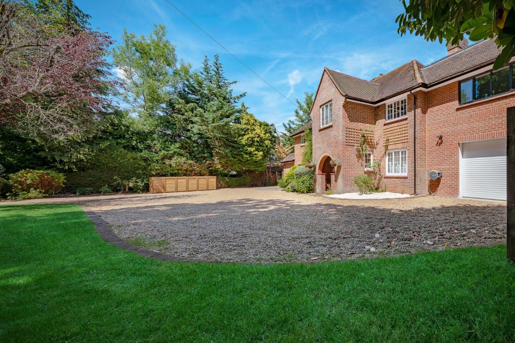 Westleigh Hotel Ashtead Exterior foto