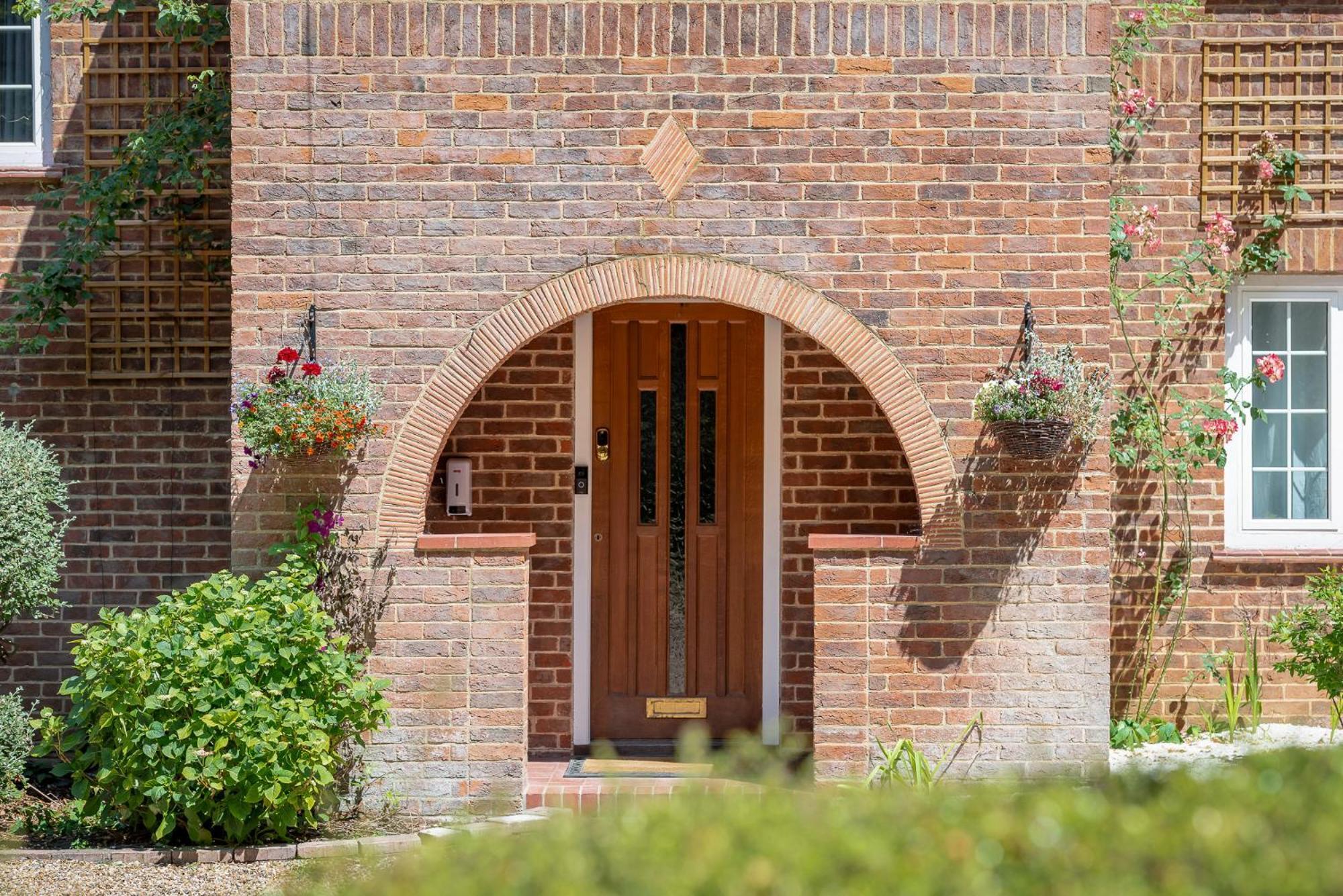 Westleigh Hotel Ashtead Exterior foto