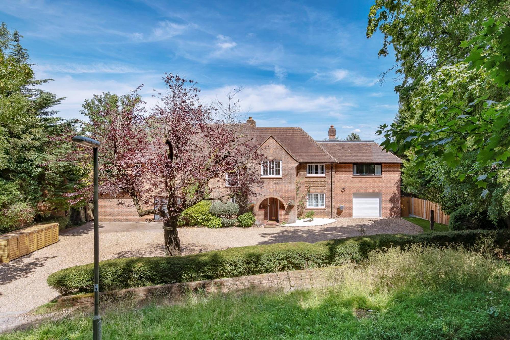 Westleigh Hotel Ashtead Exterior foto