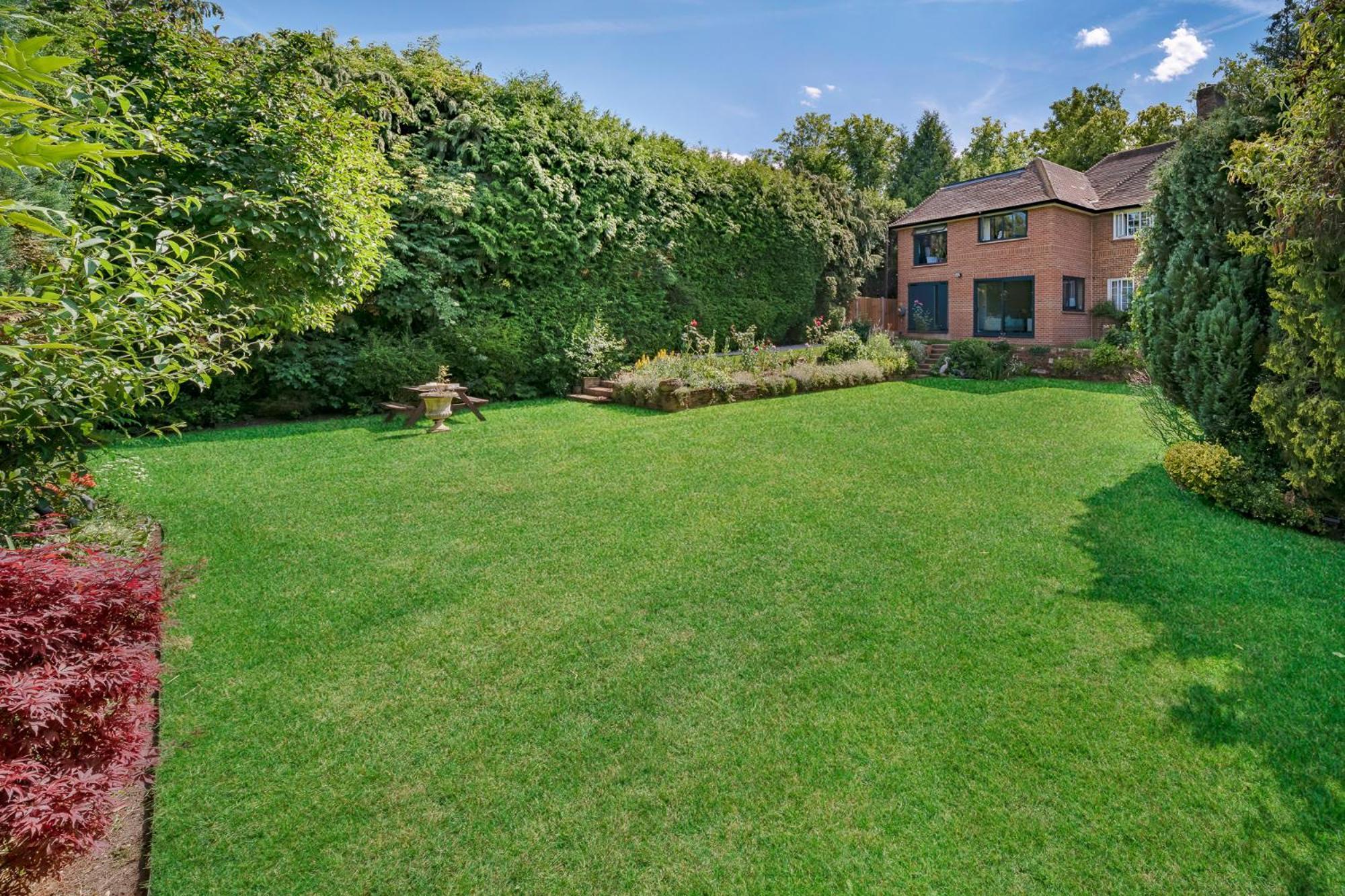 Westleigh Hotel Ashtead Exterior foto